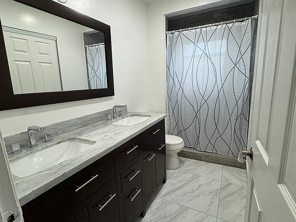 4th image of 227 NE 18th Ave #2