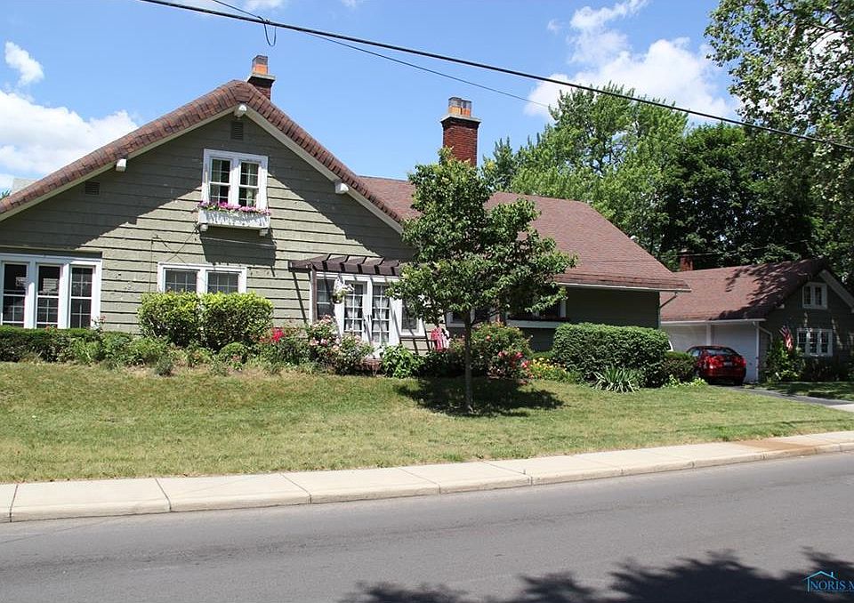 1st image of 137 Palmer Ave