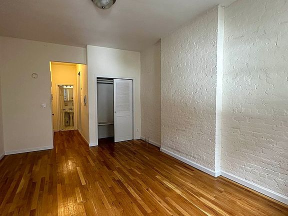 2nd image of 432 E 89th St APT 3A