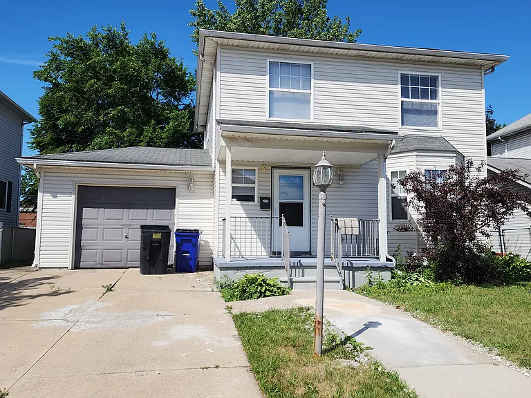 4127 Wayburn St — Photo 1
