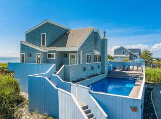 556 Dune Rd, Westhampton, NY 11978