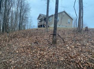 198 Jolyn Ln, Burkesville, KY 42717