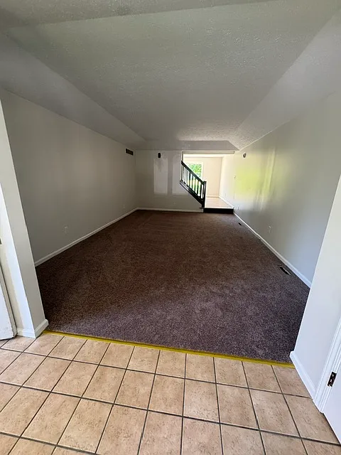 3 bed, 2.5 bath, 1613 sqft, $2,695 — Photo 3