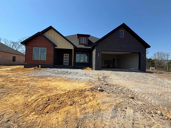 5th image of 744 Grand Valley Loop