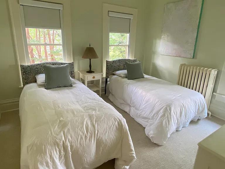 1835 Overton Park Ave — Photo 16