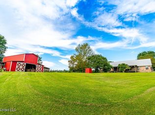 126 Thomas School Rd, Lumberton, MS 39455