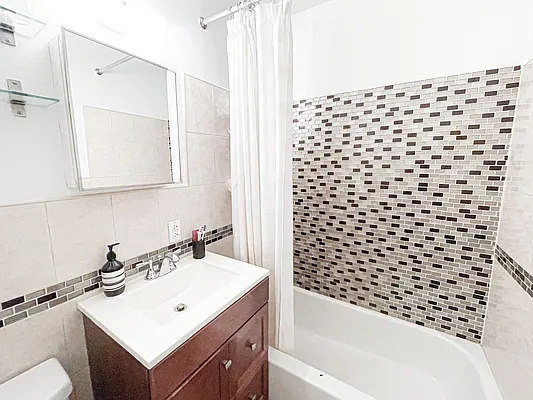 Rented by Blackwater Associates Inc. | media 21