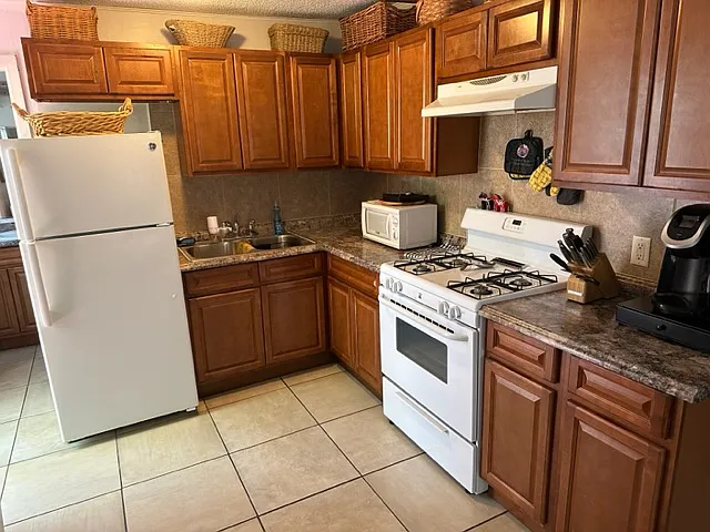 13 S Palmway Ave #A — Photo 4
