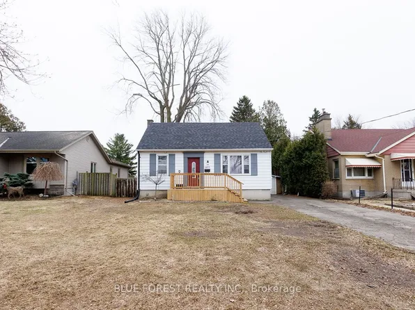 1877 Royal Cres, London, ON N5W 2A9