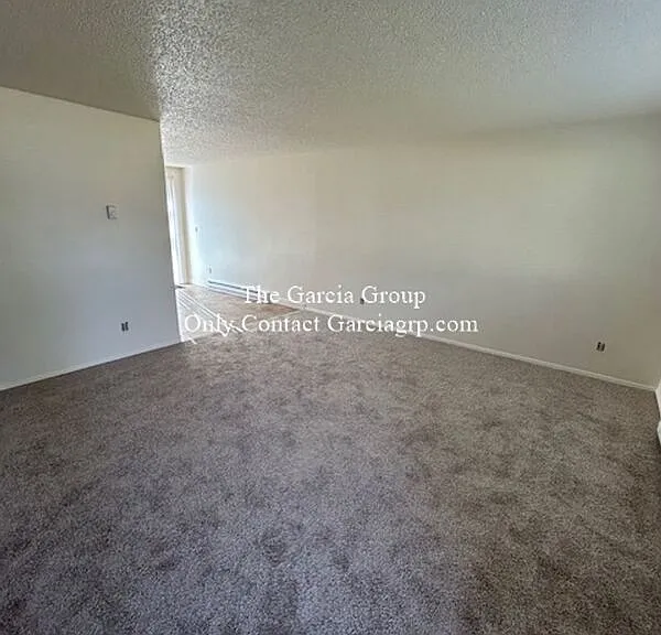 470 SE Vista Ave — Photo 6