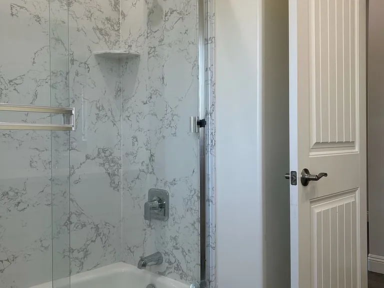 432 Thomas St — Photo 21
