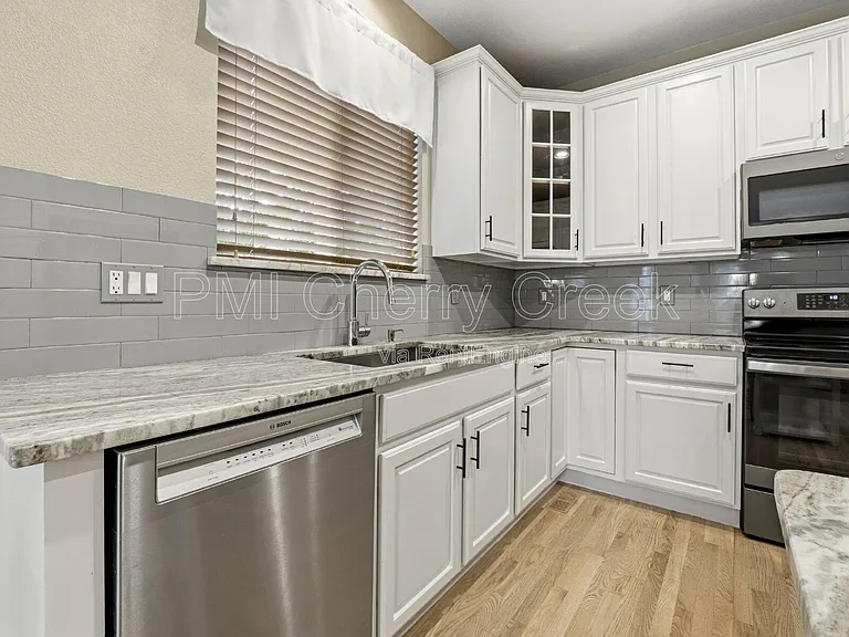 10740 Southhaven Cir — Photo 9