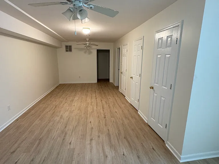 1312 Idlewood Ave #BASEMENT — Photo 11