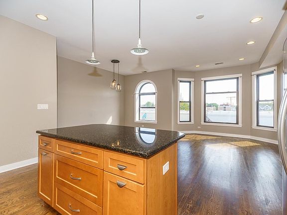 5th image of 812 North Blvd APT 301