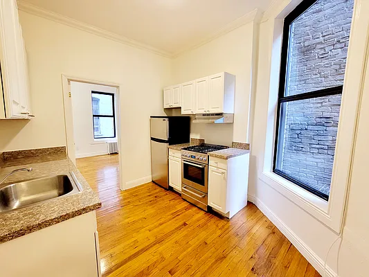 Rented by Kleier Residential | media 4