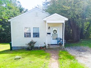 1026 Stainback St, Petersburg, VA 23803