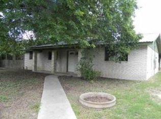 942 Reiley Rd, Seguin, TX 78155