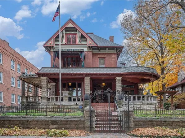 425 Gladstone Blvd, Kansas City, MO 64124