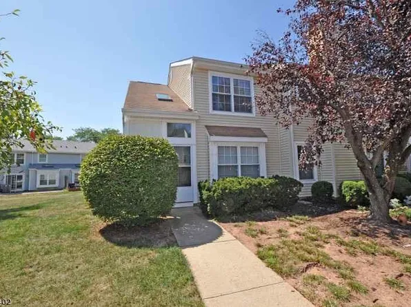 33 Nottingham Way, Somerset, NJ 08873