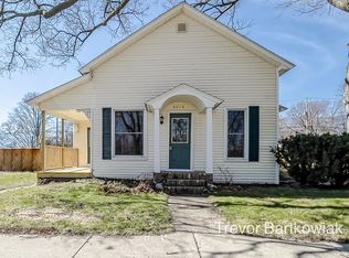 2014 Oak Ave, Muskegon, MI 49445