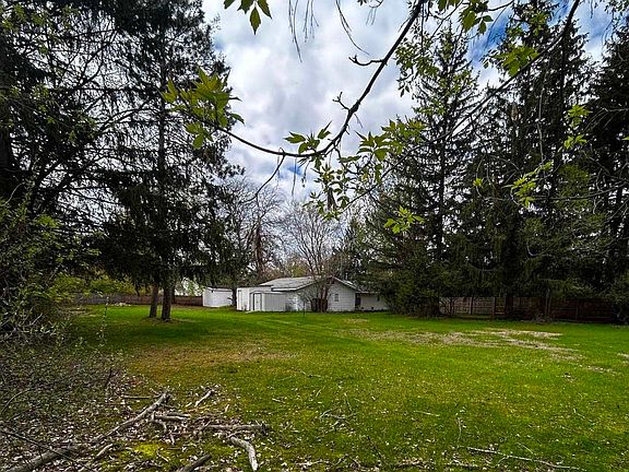 3rd image of 408 Glidden Rd