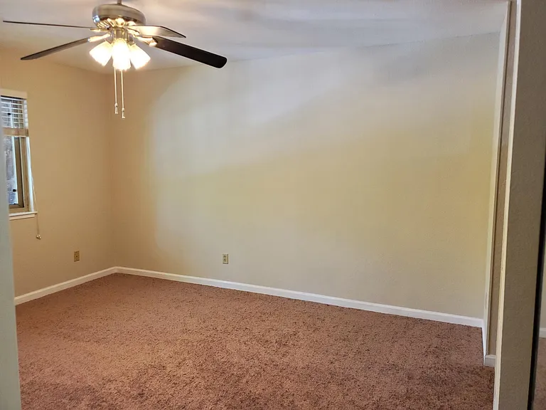 2508 La Terrace Cir — Photo 12