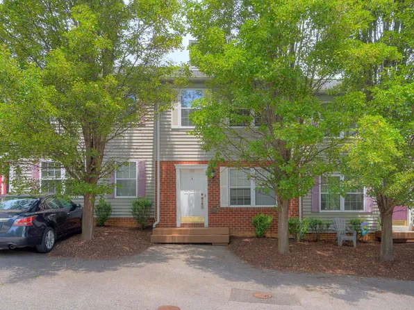 1115 Oak Tree Blvd, Christiansburg, VA 24073