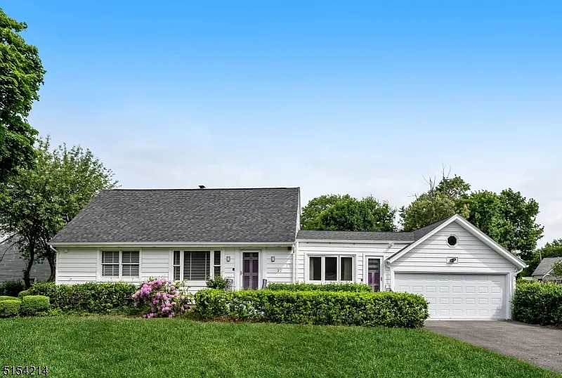 37 Oakley Way, Wayne, NJ 07470 | Zillow