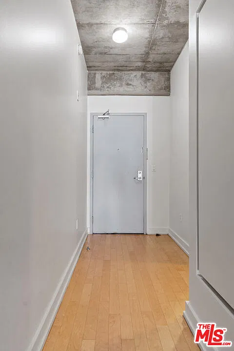 Studio, 1.0 bath, 660 sqft, $2,349 — Photo 2