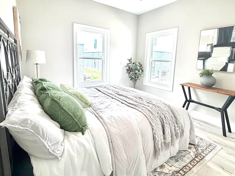 250 Summers Ave #102 — Photo 8