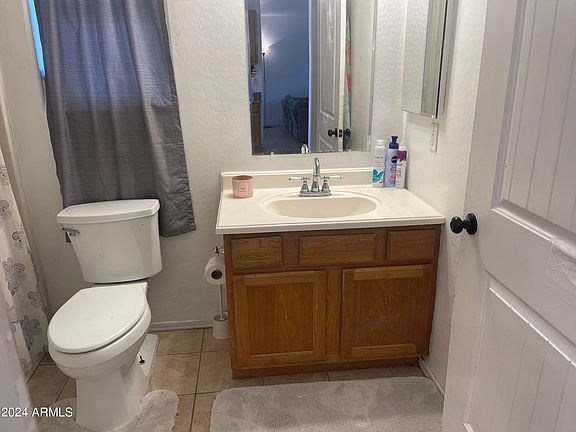 4th image of 33147 W VAN BUREN Street
