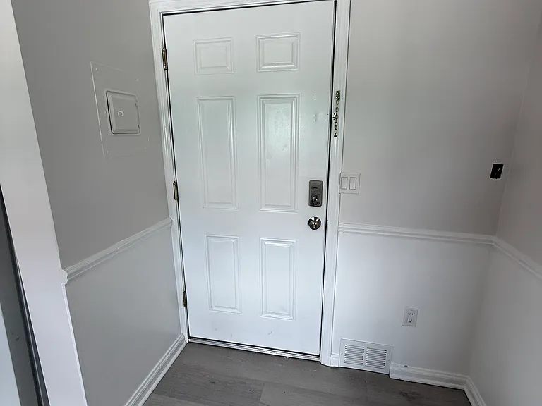 2829 W Henrietta Rd — Photo 4
