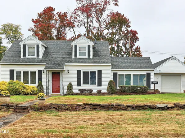 1030 Helen Street, Schenectady, NY 12303