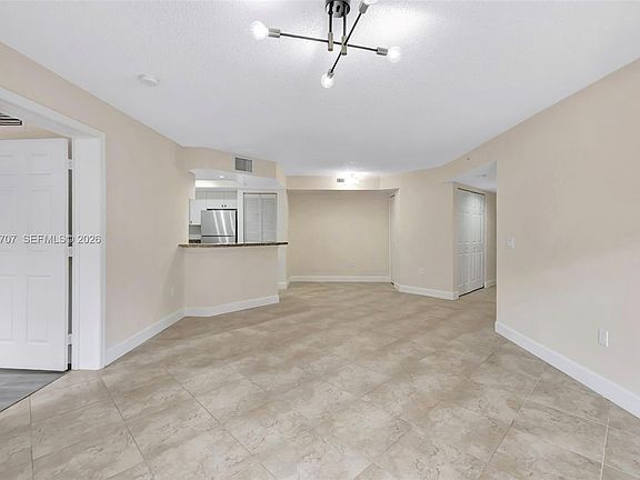 2nd image of 2009 SE 10th Ave APT 302