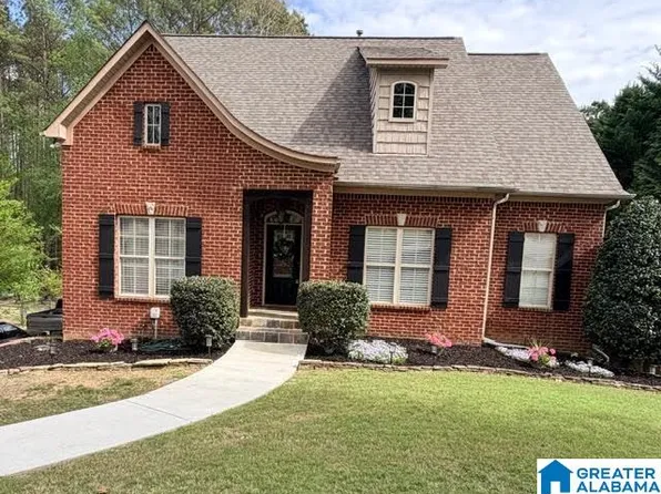 136 Lauchlin Ln, Pelham, AL 35124