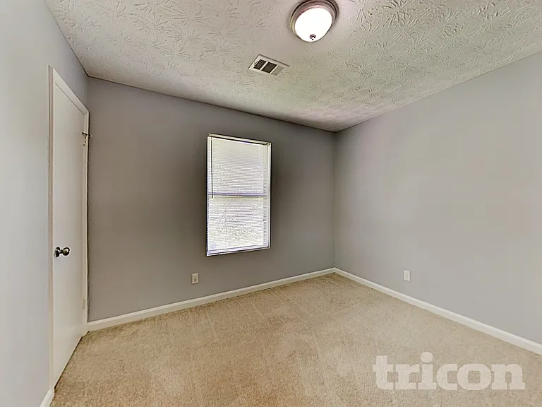 3341 Goldenchain Dr — Photo 37
