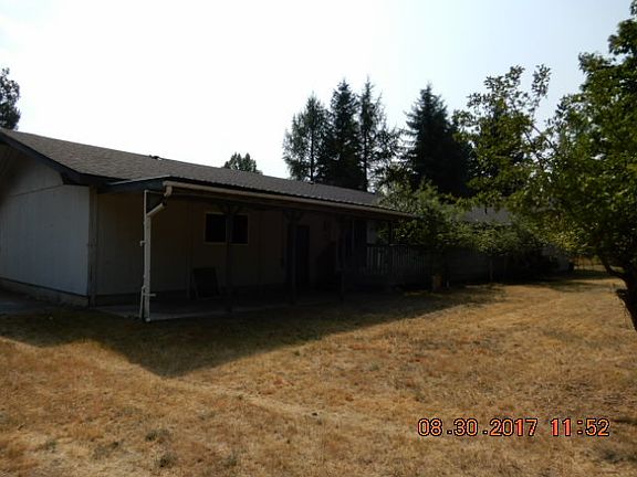 2nd image of 105 E Circle Dr