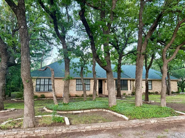 150 Timber Ridge Dr, Graham, TX 76450