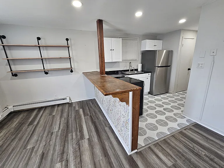 1200 S Wood Ave #A — Photo 10