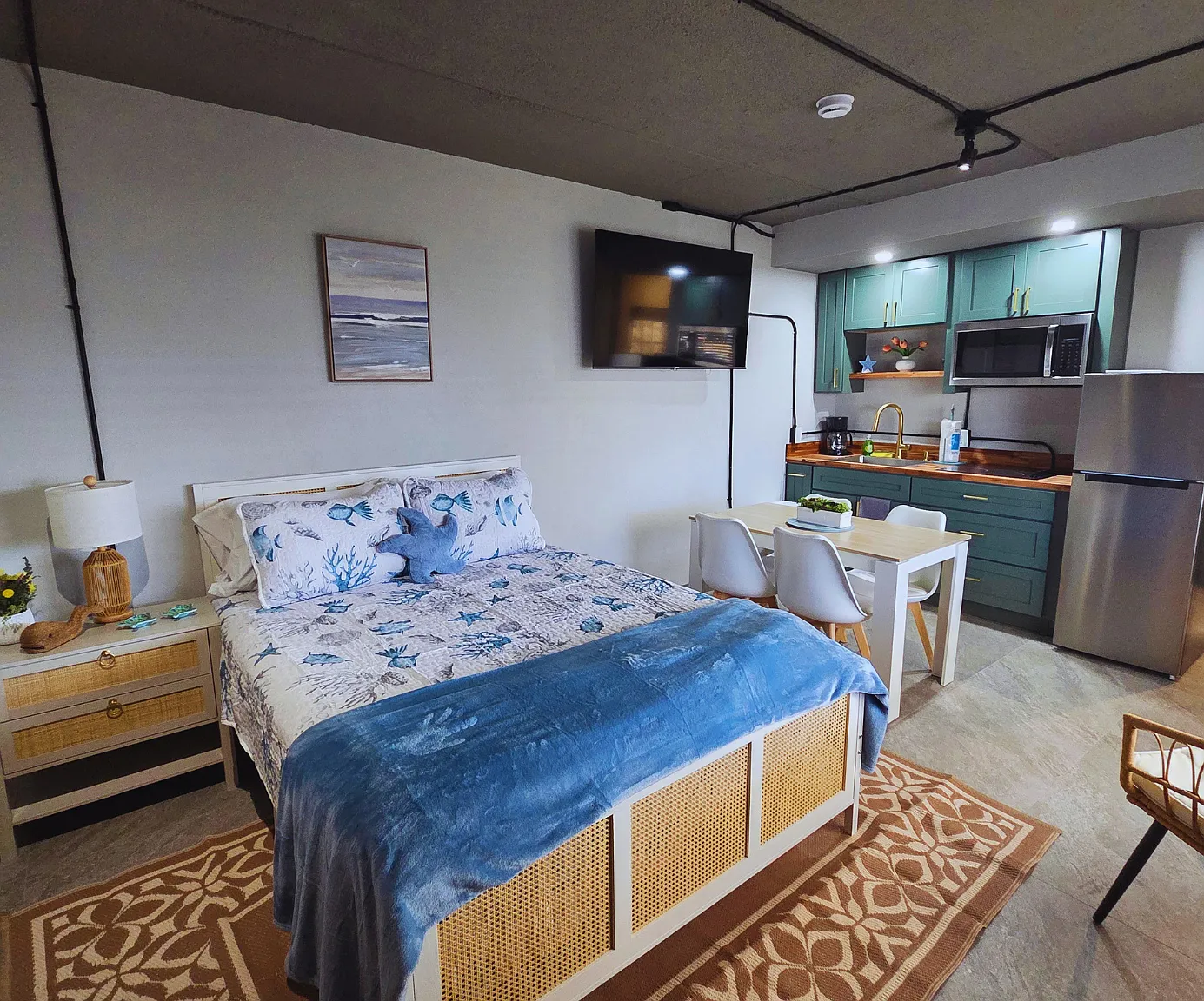The perfect seaside retreat with cozy seating and a fully equipped interior.