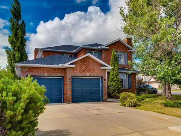 63 SW Arbour Lake Dr NW, Calgary, AB T3G 4A2