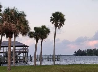 11360 S Indian River Dr, Sebastian, FL 32958