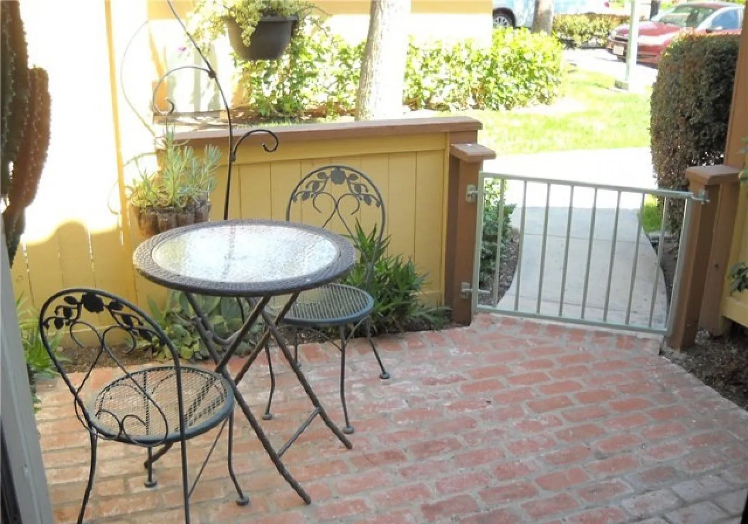 2 bed, 1083 sqft, $3,550 — Photo 1