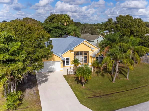 3502 SE Hyde Circle, Port St Lucie, FL 34984