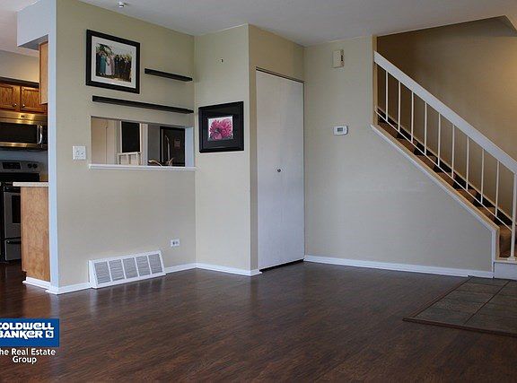 5th image of 246 Chippewa Ct Unit C