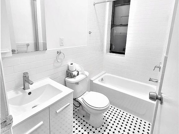 5th image of 540 W 157th St APT 61