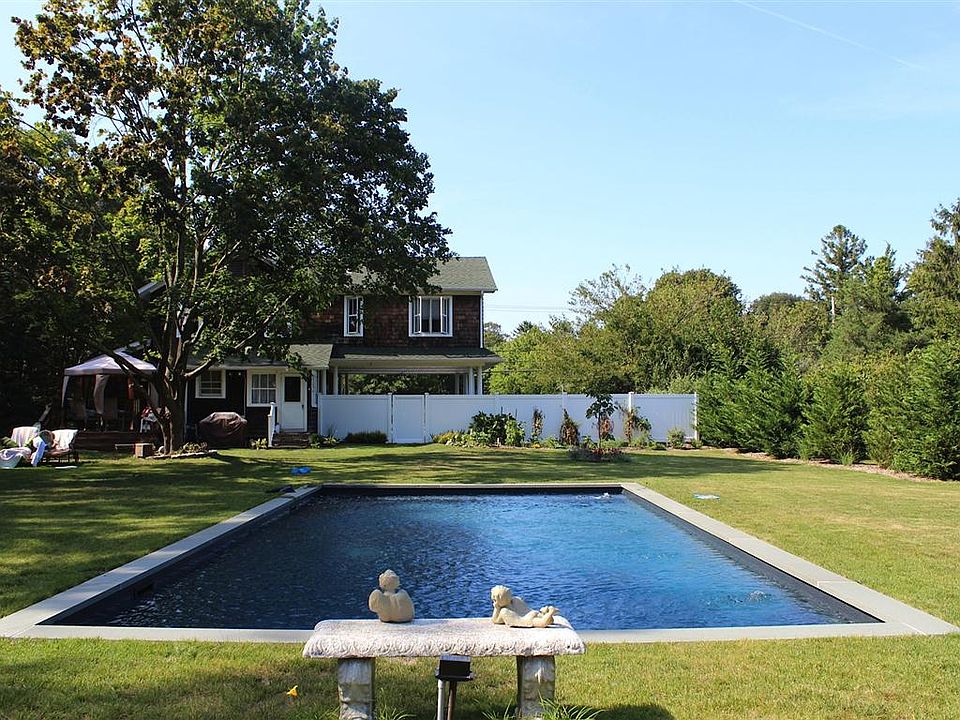 2nd image of 511 Montauk Hwy
