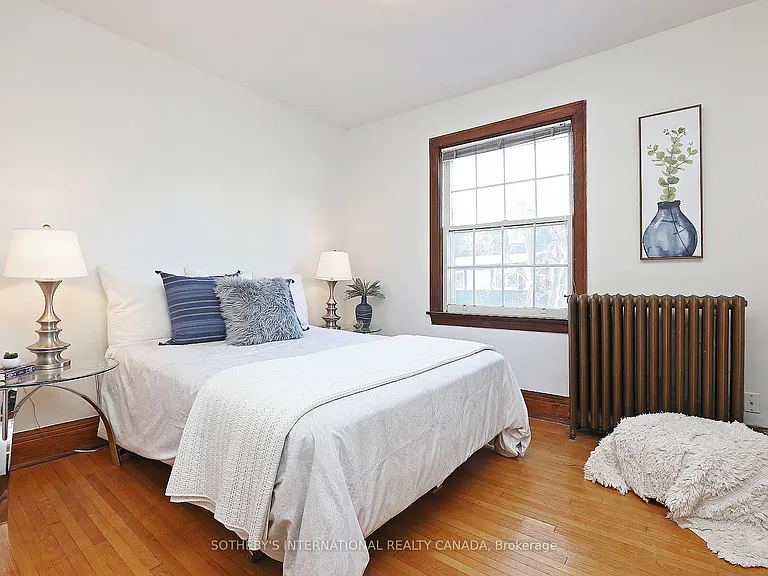 19 Melgund Rd #UPPER — Photo 17