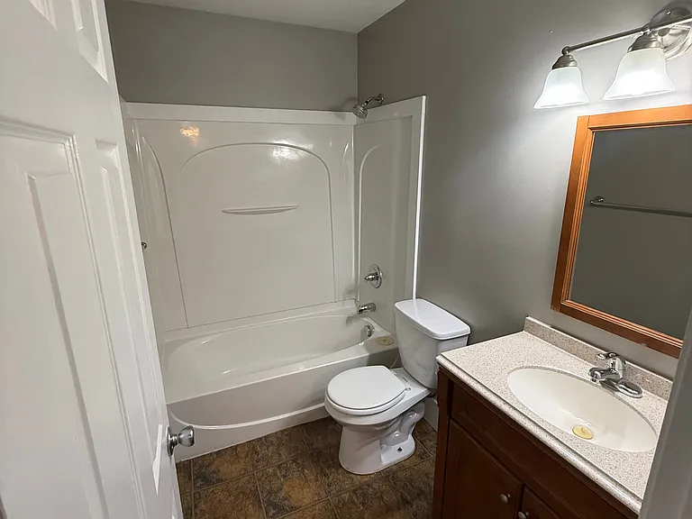 Lucia Apartments — Photo 8