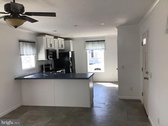 4th image of 123 Adams Dr